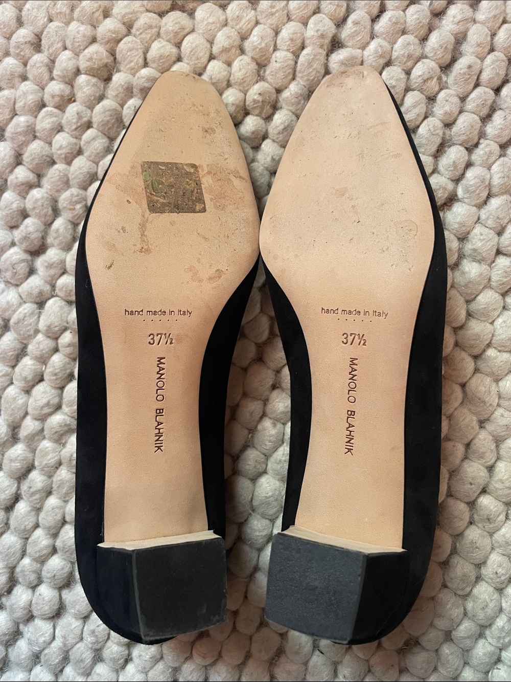 Manolo Blahnik Okkatopla 50 Pumps - Picture 5 of 8